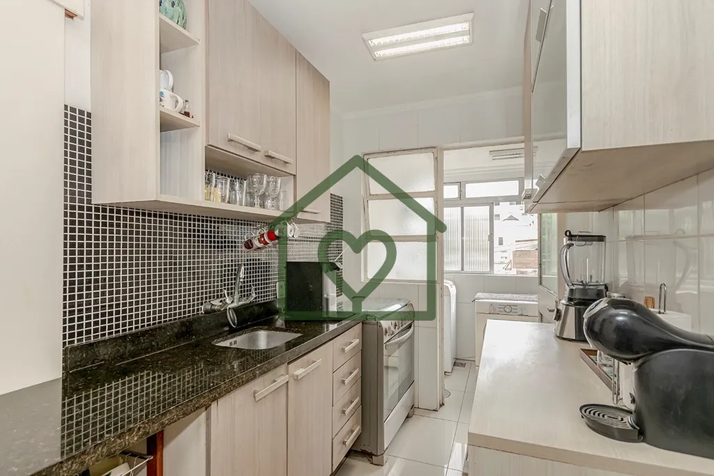 Imagem Apartamento à venda no bairro Auxiliadora, Localizado na rua Silva Jardim, próximo da Av 24 de Out...