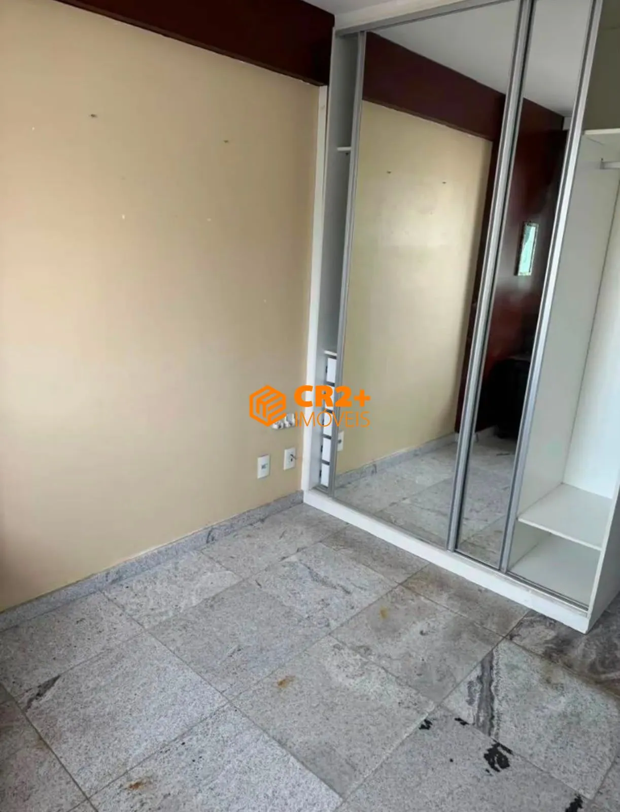Imagem Apartamento à Venda com 3 quartos, 1 suíte em Boa Viagem-62m² em Recife