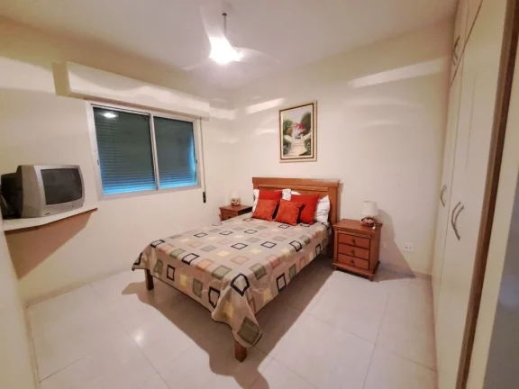 Imagem APARTAMENTO REFORMADO COM LINDA VISTA PARA O MAR, 1 QUADRA DA PRAIA