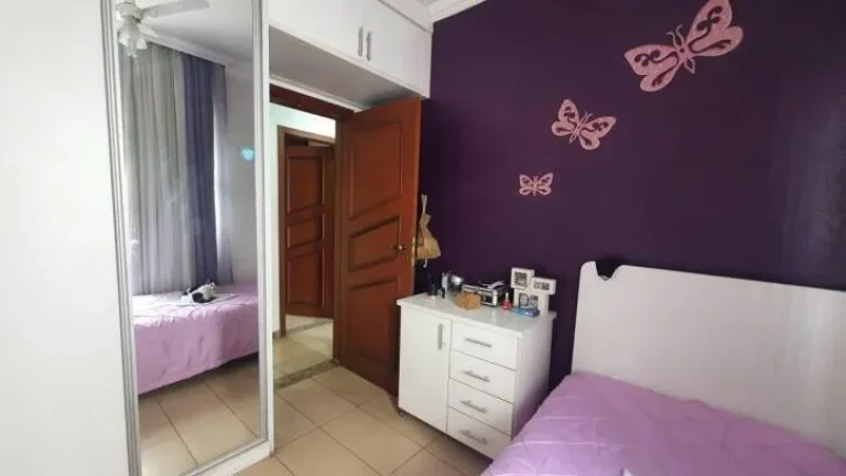 Imagem Casa moderna e versátil com 04 quartos, espaço gourmet e edícula.