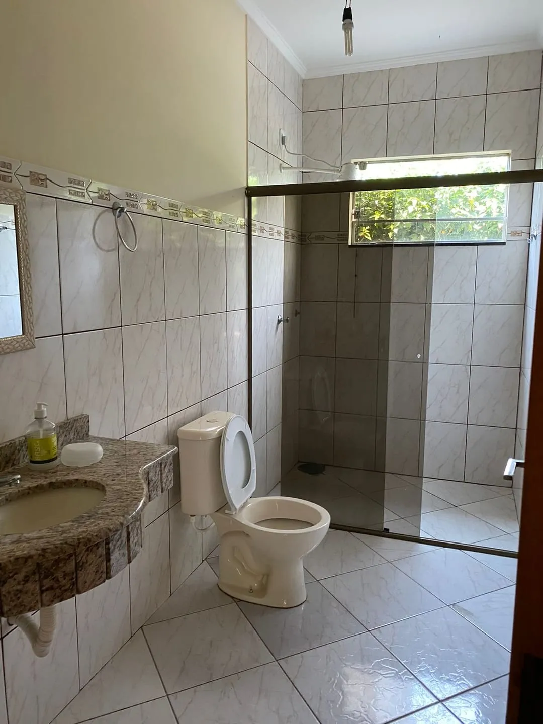 Imagem Chácara à venda 3 Quartos, 2 Suites, 11 Vagas, 2000M², Mandú, Pindamonhangaba - SP