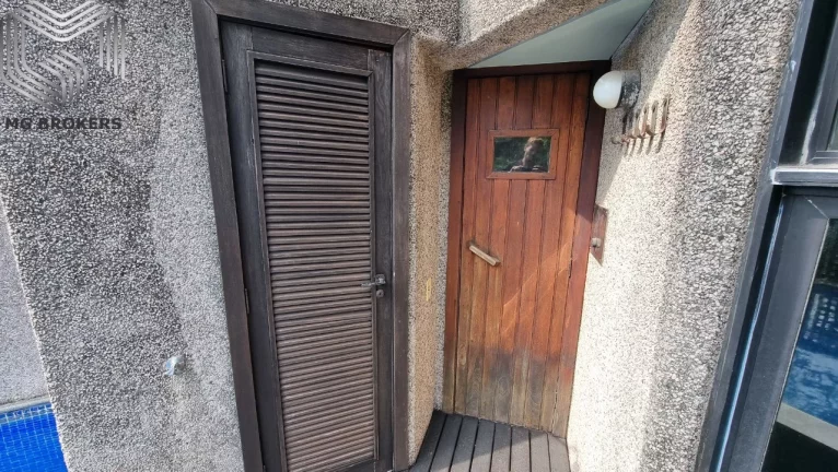 Imagem Cobertura Impecável de 3 Quartos na Barra da Tijuca-RJ: 2 Suítes, 3 Salas, 6 Banheiros, 4 Vagas, 364m²