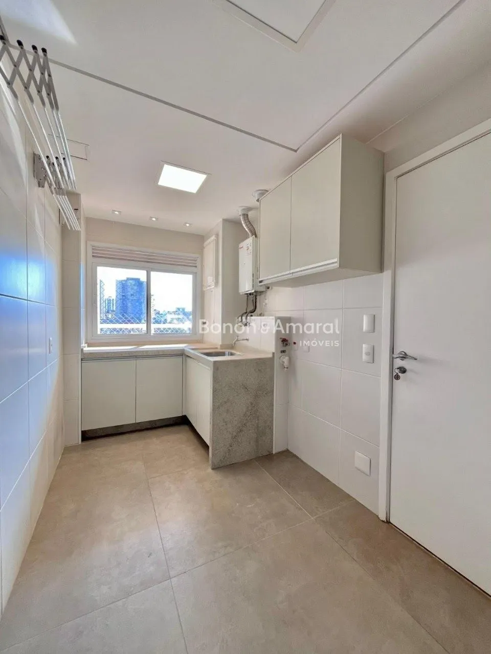 Imagem "Luxuoso Apartamento no Taquaral: Sofisticação, Conforto e Exclusividade"