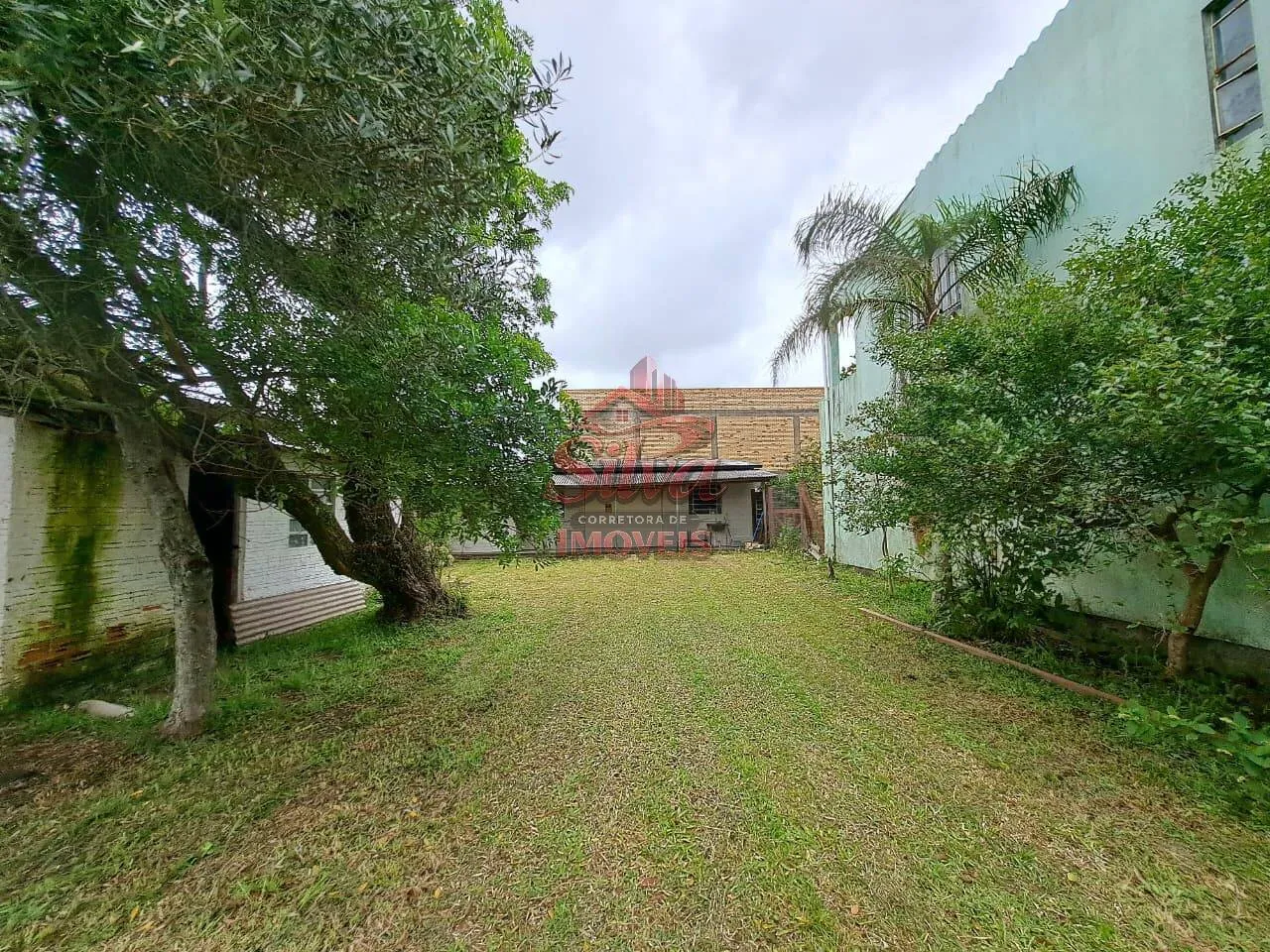 Imagem C139 | Casa 4 dormitórios com pátio cercado em Mariluz