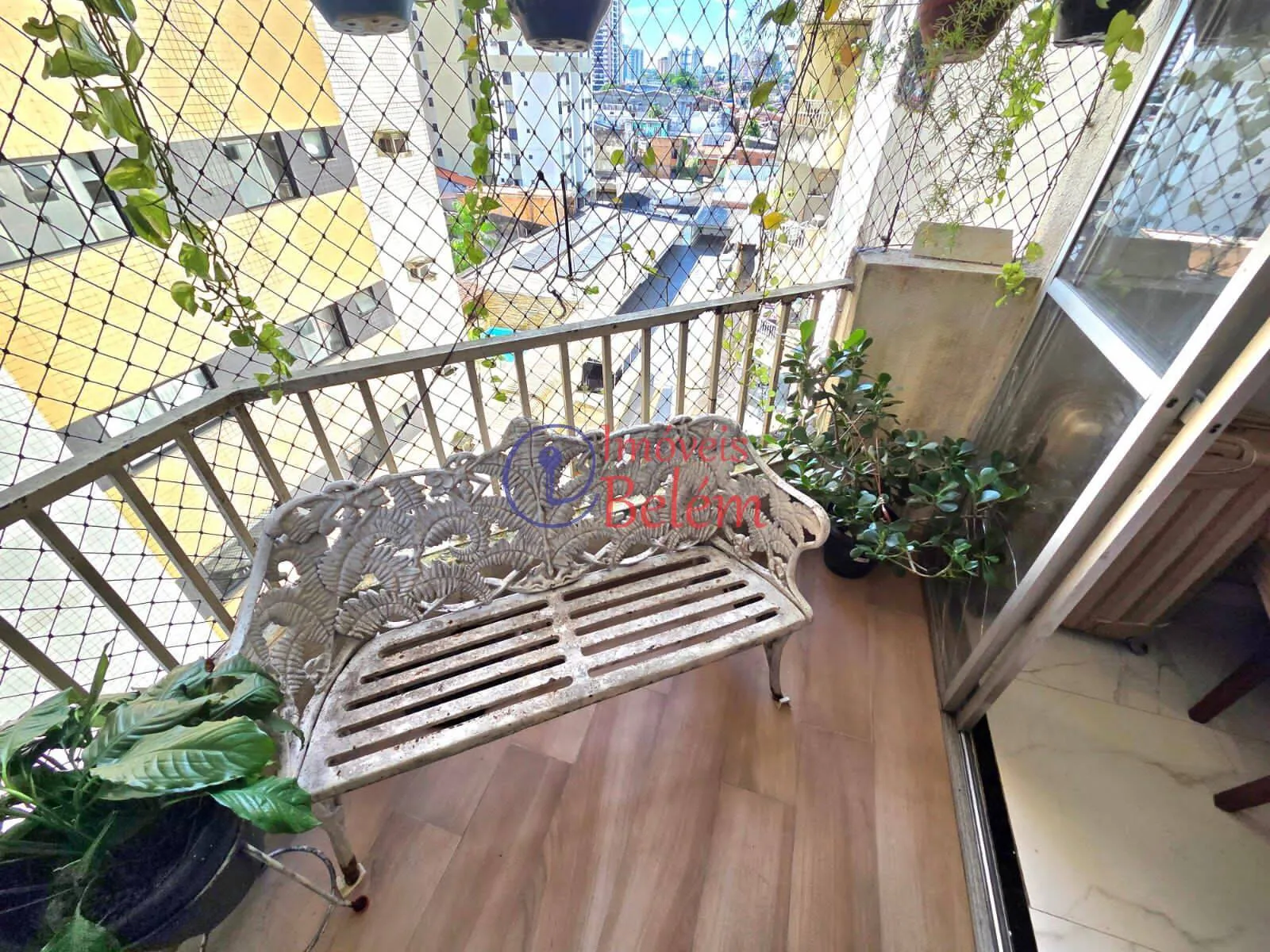 Imagem Apartamento Reformado com 126 m² | 4 Quartos | Suíte | 2 Sacadas