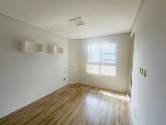 Imagem Excelente casa em condomínio fechado reformada com três suítes gabinete a venda em Stella Maris Salvador