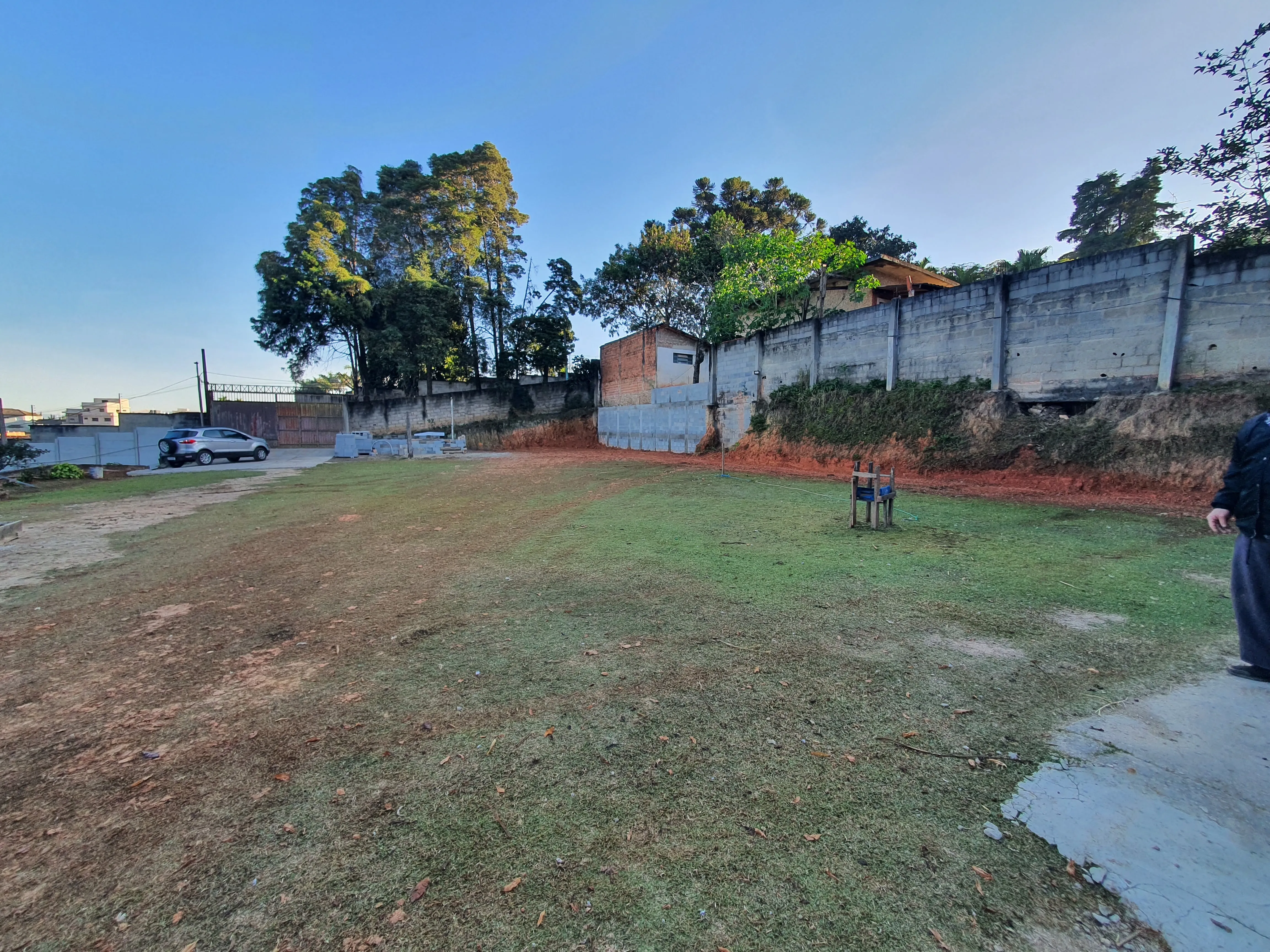 Imagem Chácara de 4.052m² Murada ? Localização Privilegiada ao Lado do Residencial Saint Patrick