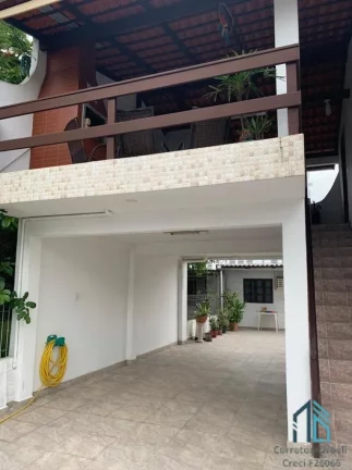 Imagem Casa a venda, são 4 casas no mesmo terreno sendo 2 casas de frente, (uma de 3 quartos e a outra de 2 quartos) em Balneário Camboriú SC