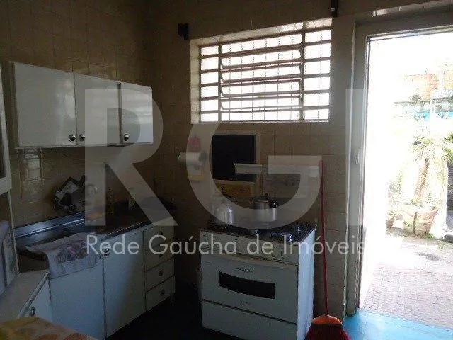 Imagem Casa para Venda - 170m², 3 dormitórios e garagem na Cidade Baixa