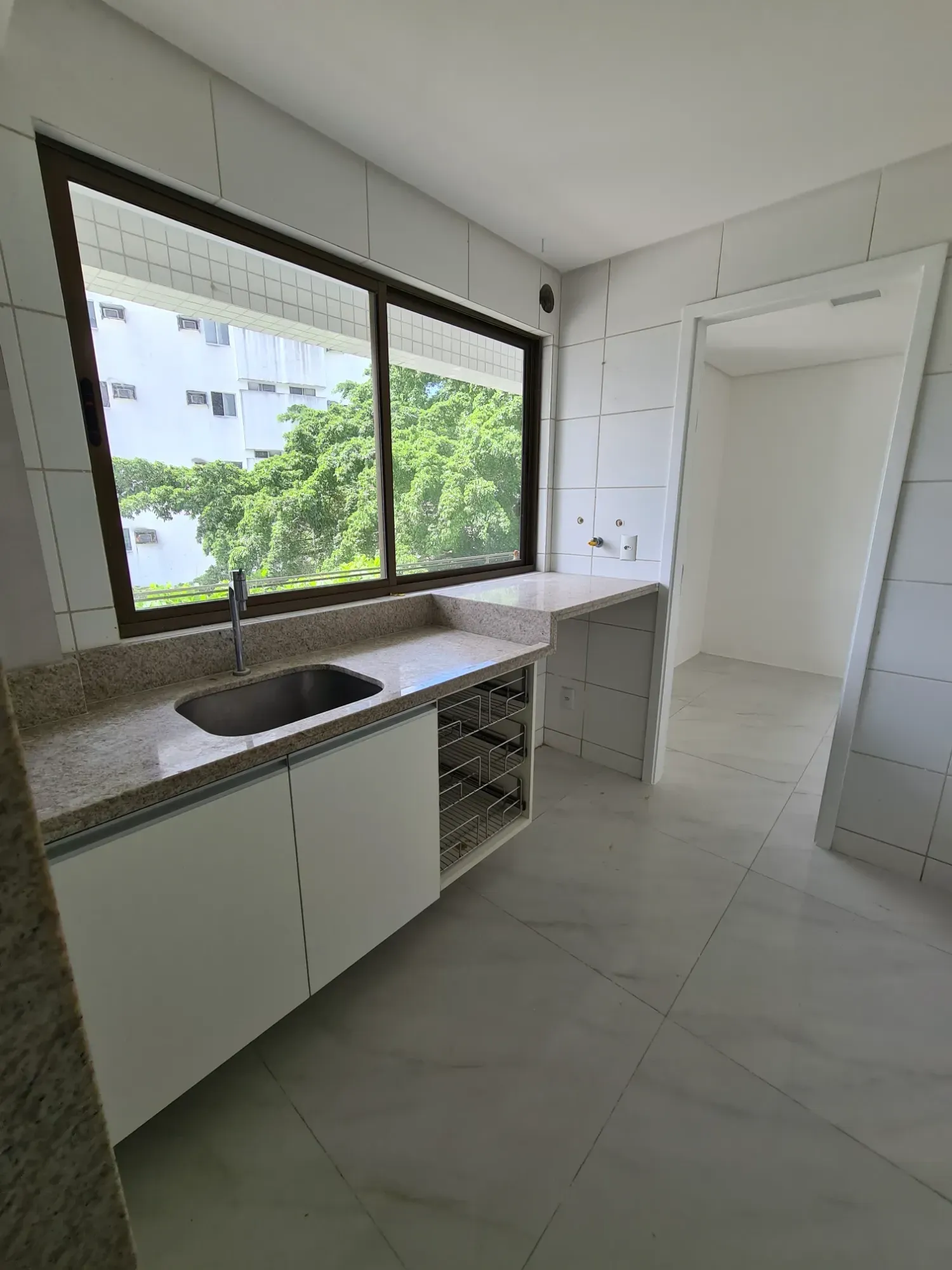 Imagem Apartamento com 4 Quartos à Venda ou Locação, 13650 m² em Pina - Recife