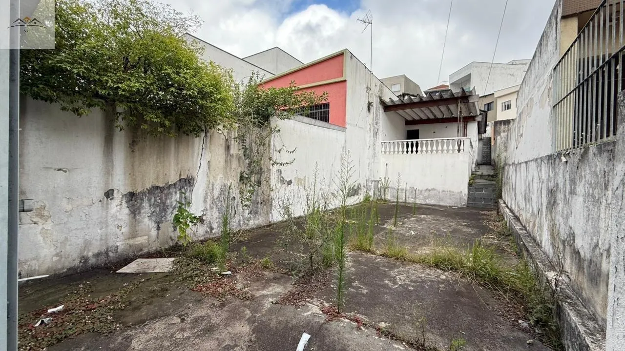 Foto do imóvel Terreno 150m² plano com casa antiga à venda na Av. Pres. Kennedy em São Caetano.