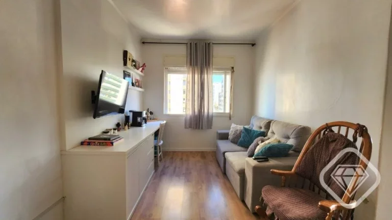 Imagem Apartamento no Centro Histórico com Sacada e Andar Alto

Brilhante Imóveis apresenta este ótimo a...