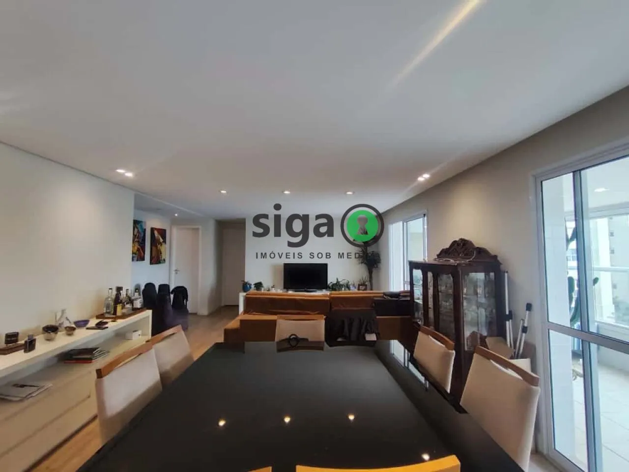 Imagem Apartamento de 185 metros 4 dormitórios 2 suítes 2 vagas