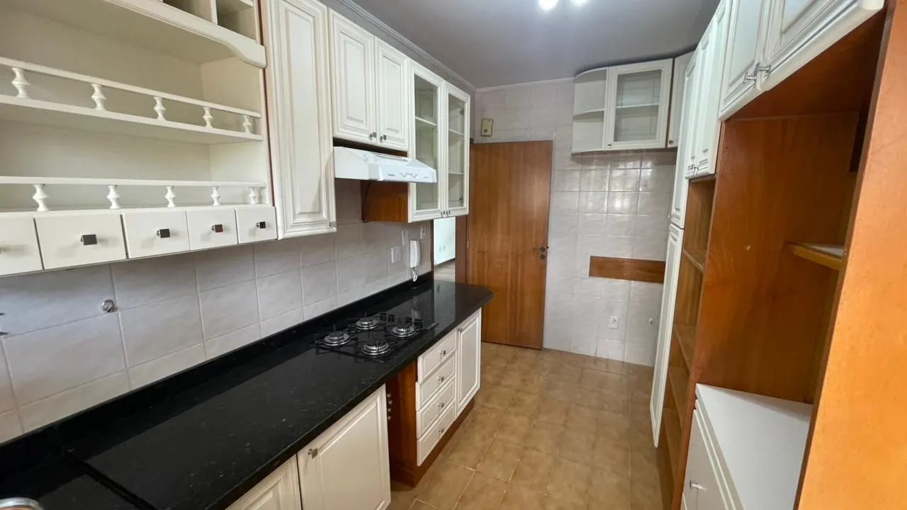 Imagem Apartamento mobiliado 3 dorms, 135m², suíte e 2 vagas - Jardim Lindóia