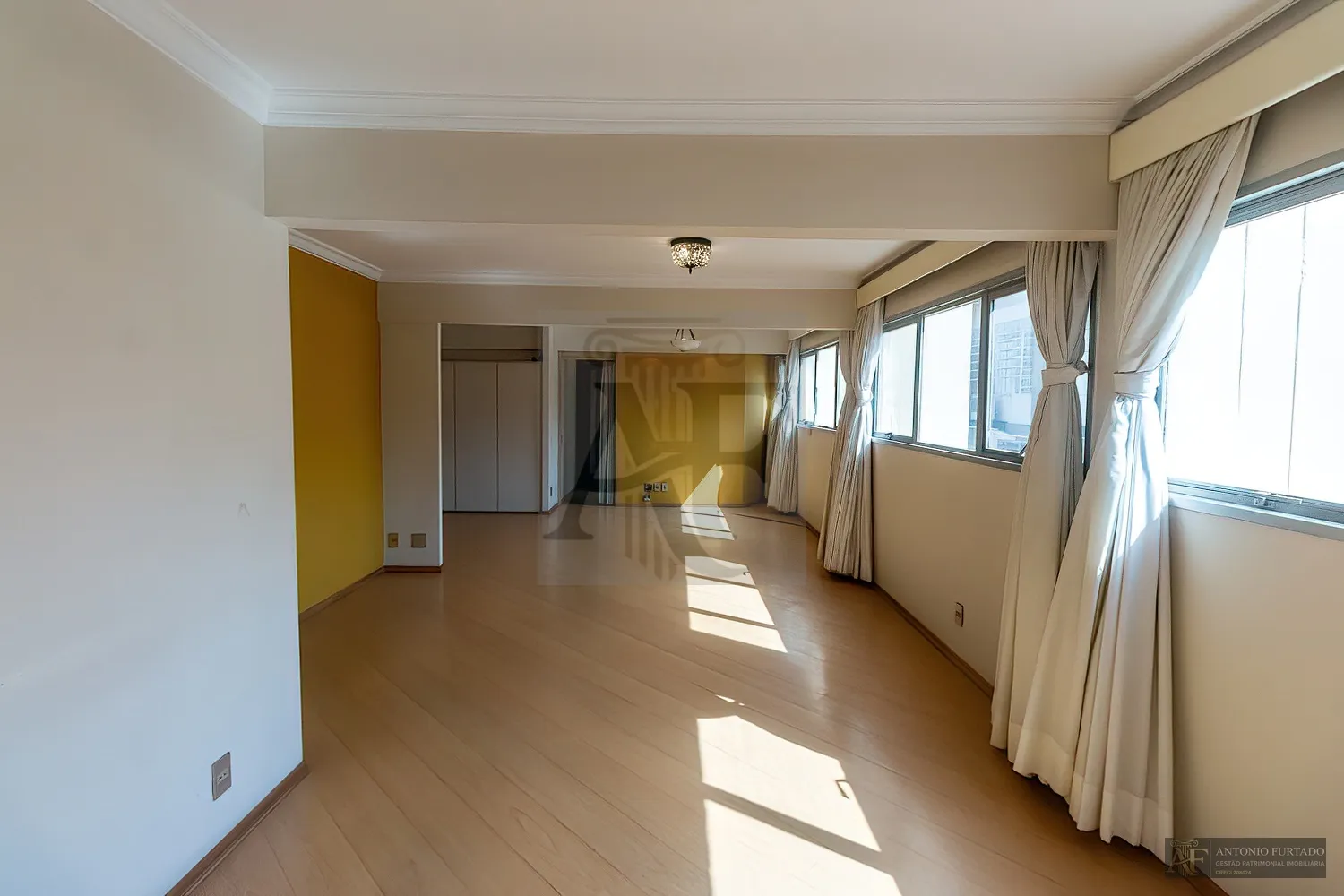 Imagem Apartamento à venda em Itaim Bibi, São Paulo