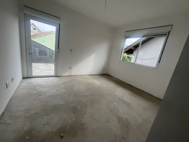 Imagem Casa 4 dormitórios em condominio fechado em Santa Felicidade