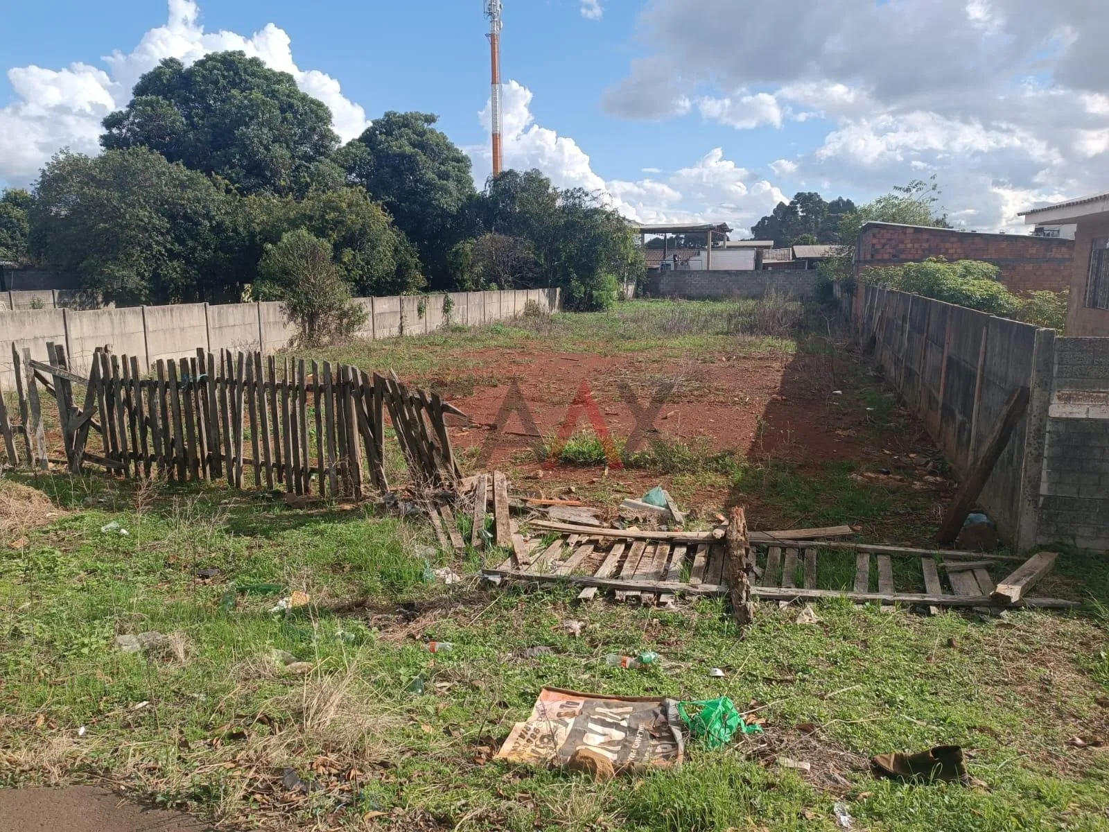 Foto do imóvel Amplo Terreno à venda no Alto Cascavel em GUARAPUAVA - PR com 890m