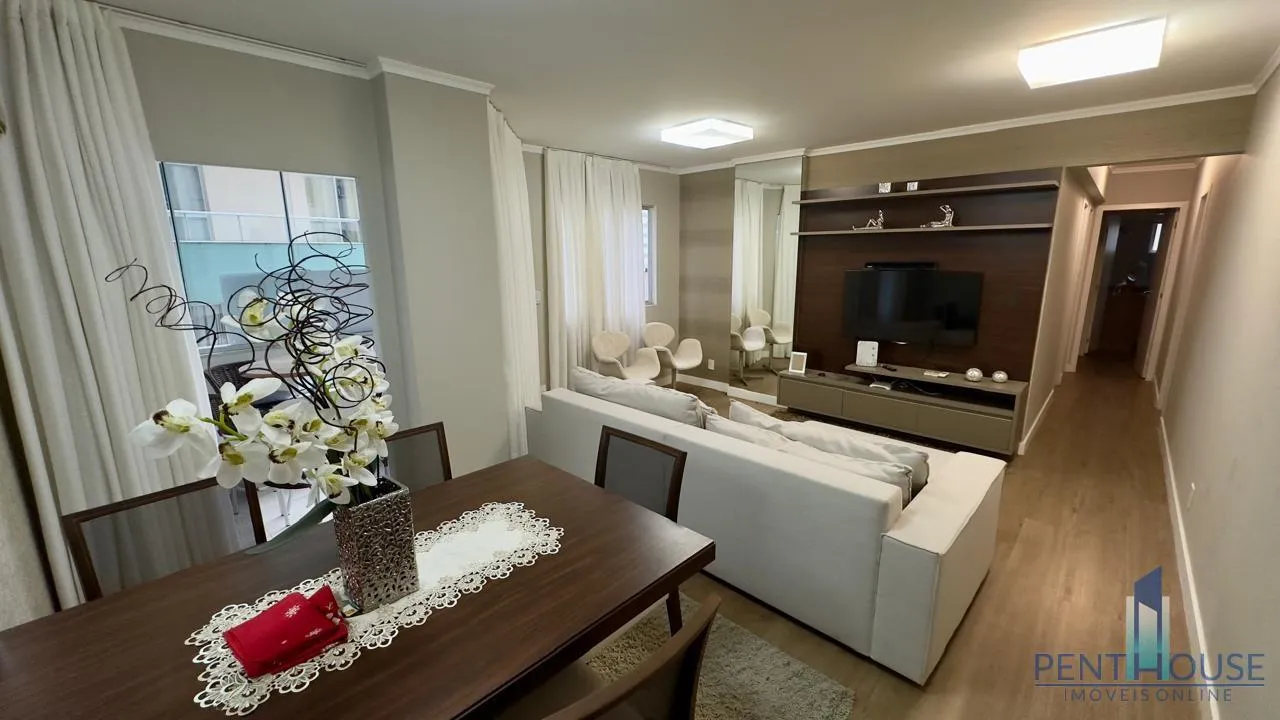 Imagem Apartamento Quadra Mar para Venda em Balneário Camboriú, CENTRO, 2 dormitórios, 1 suíte, 2 banheiros, 1 vaga