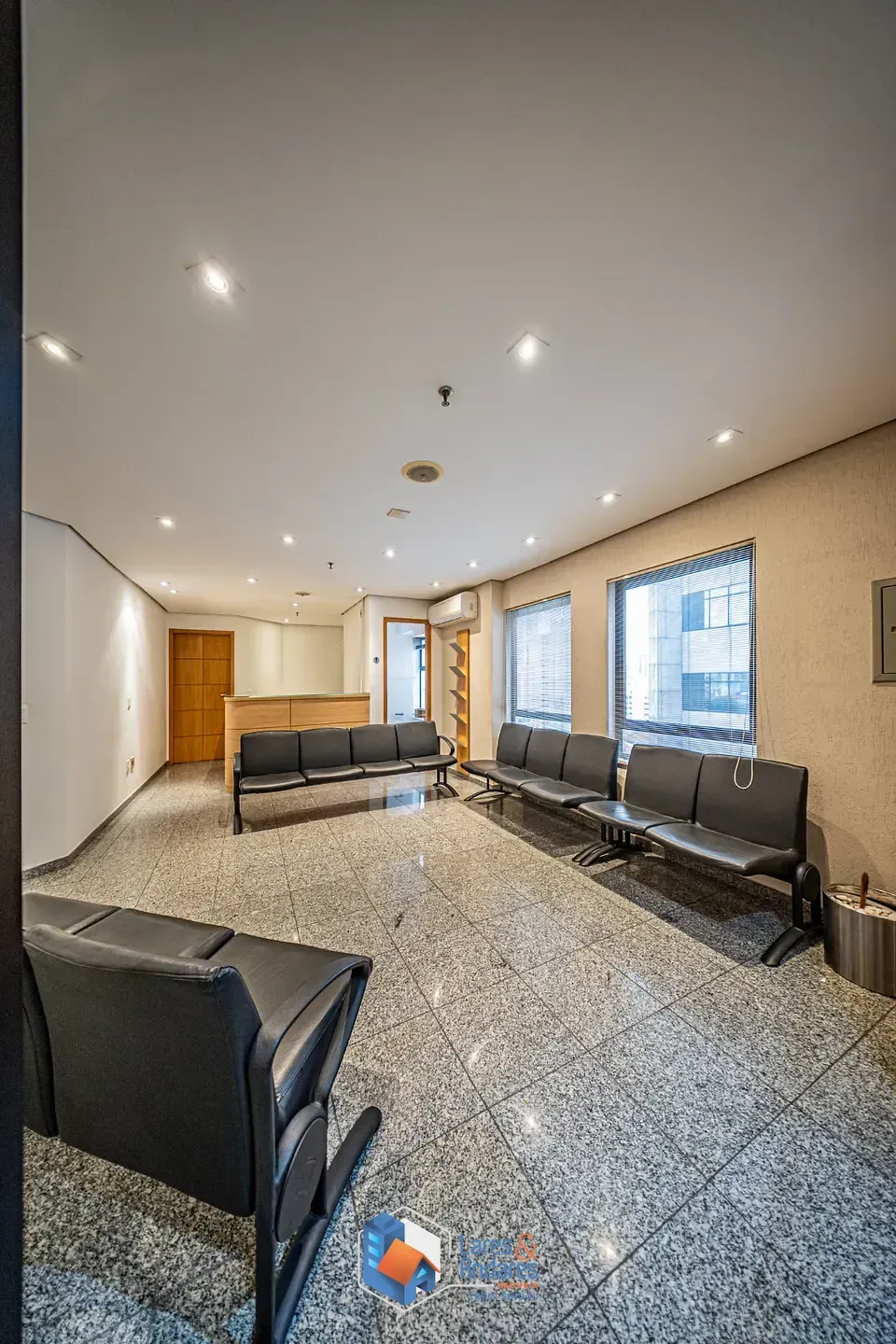 Imagem Conjunto comercial para venda em Vila Mariana, 100m²