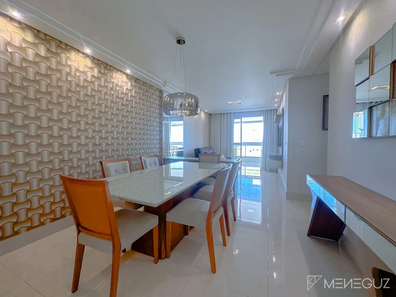 Imagem Facilidade e Conforto na Praia do Morro: Apartamento com Parcelamento Exclusivo