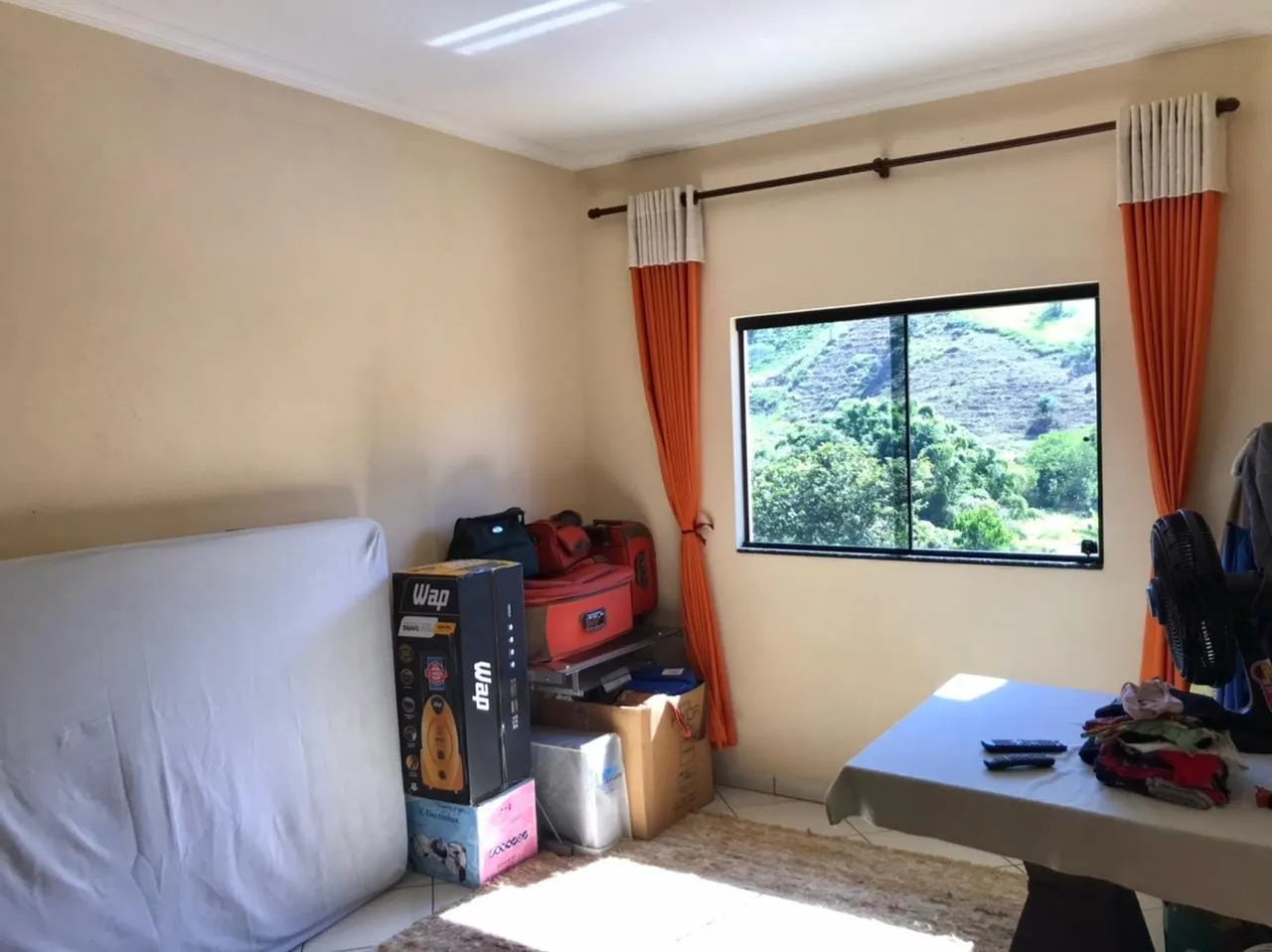 Imagem Chácara à venda 4 Quartos, 5 Vagas, Santa Luzia Rural, Taubaté - SP