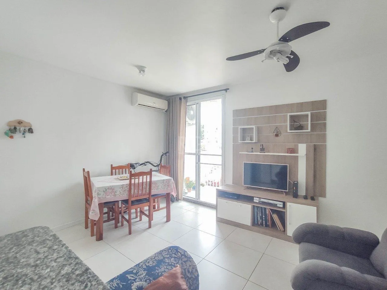 Imagem Apartamento no bairro Cristal - 3 dormitórios