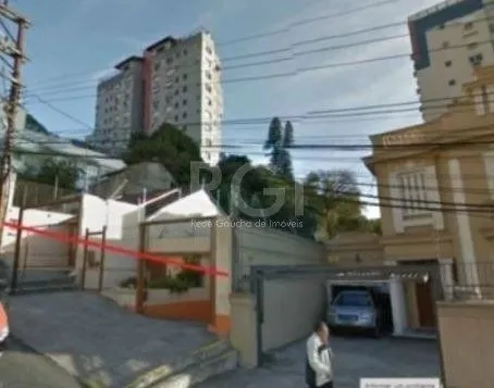Imagem Terreno em Floresta