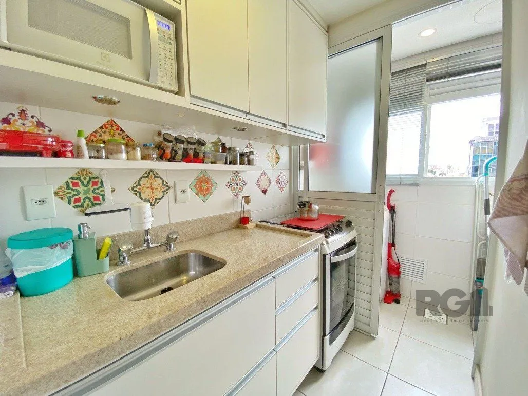 Imagem Excelente apartamento 1 dormitório com suíte , lavabo e vaga coberta