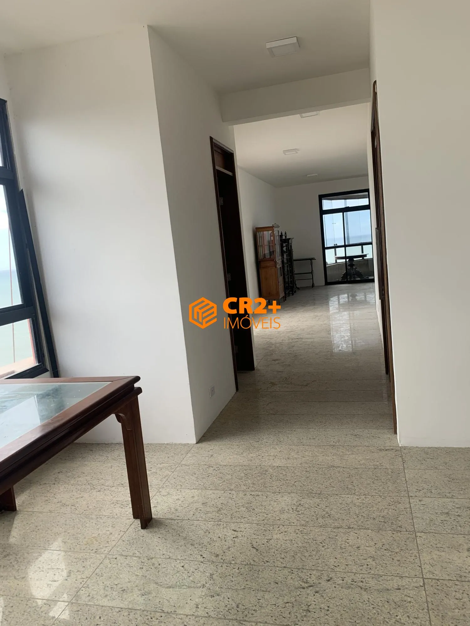 Imagem Vendo apartamento beira mar de piedade com 4 suítes- 247m²