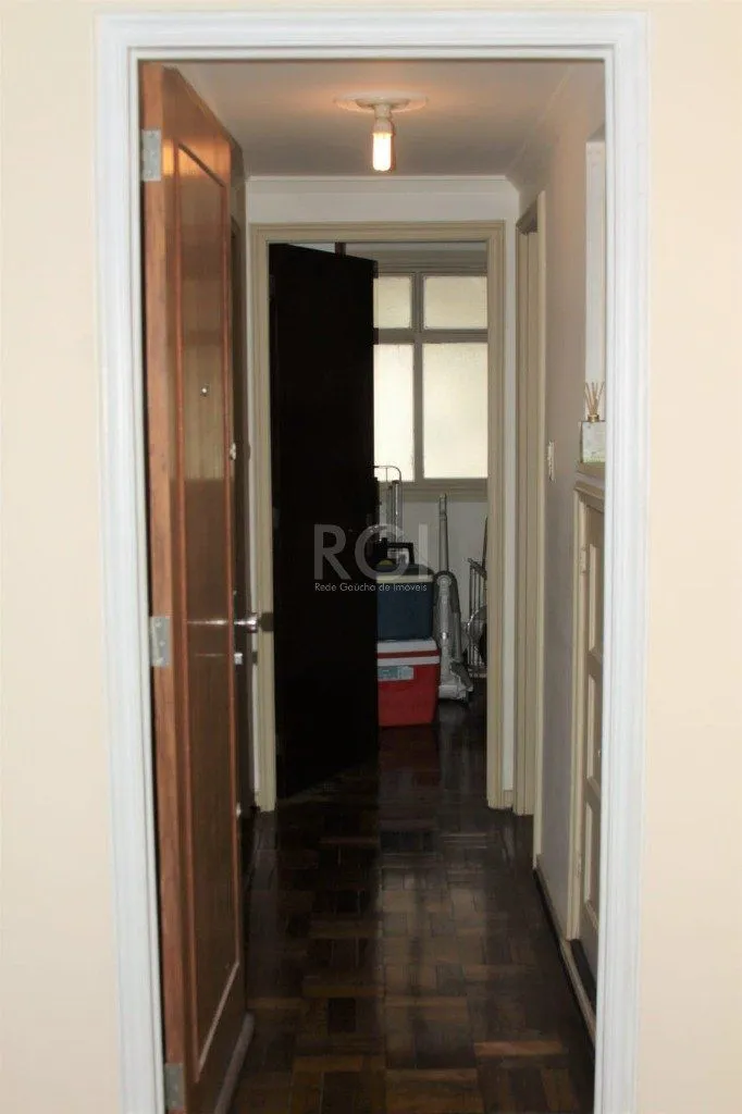 Imagem Apartamento com 03 dormitórios, churrasqueira e vaga de garagem no Menino Deus