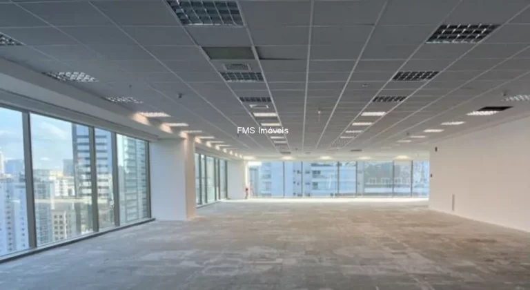 Imagem Conjunto Comercial para Locação na Vila Nova Conceição - São Paulo-SP: 677m², 14 Vagas de Garagem!