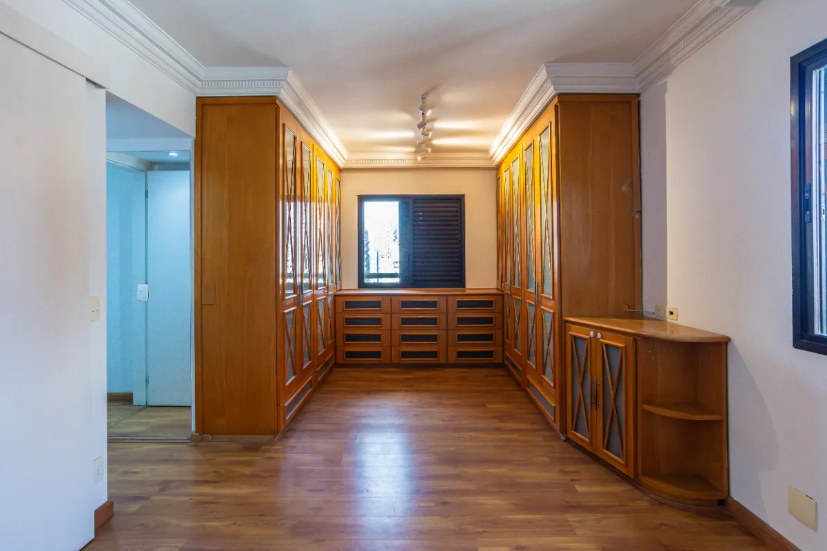 Imagem Cobertura para venda em Vila Suzana com 3 quartos, sendo 1 suíte, 223m2