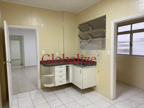 Imagem Apartamento amplo de 1 dormitório, condomínio baixo, vaga de garagem garantida e excelente localização.