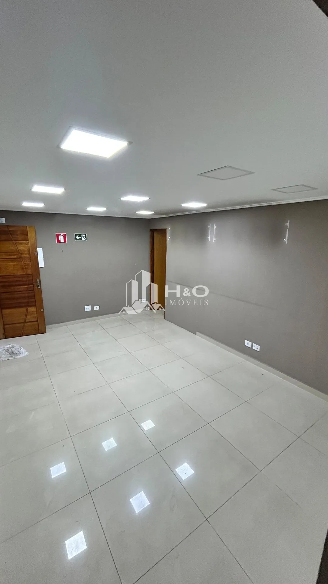 Imagem Sobrado à Venda no Jardim Nossa Senhora do Carmo com 3 Dormitórios, 2 Suítes e 2 Vagas