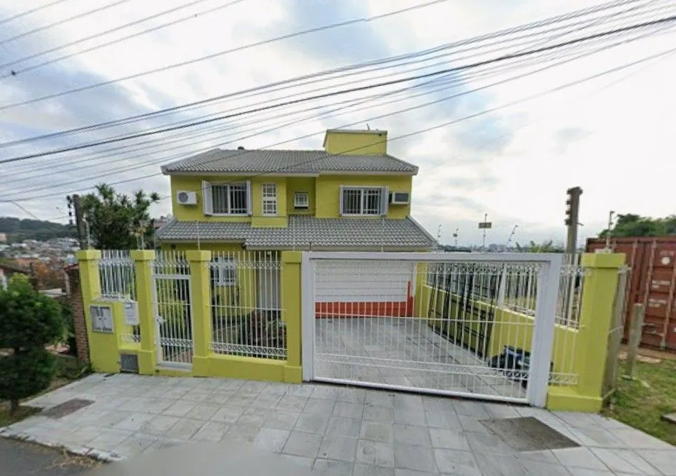 Imagem Casa sobrado no bairro Jardim Sabará de 3 dormitórios e 4 vagas