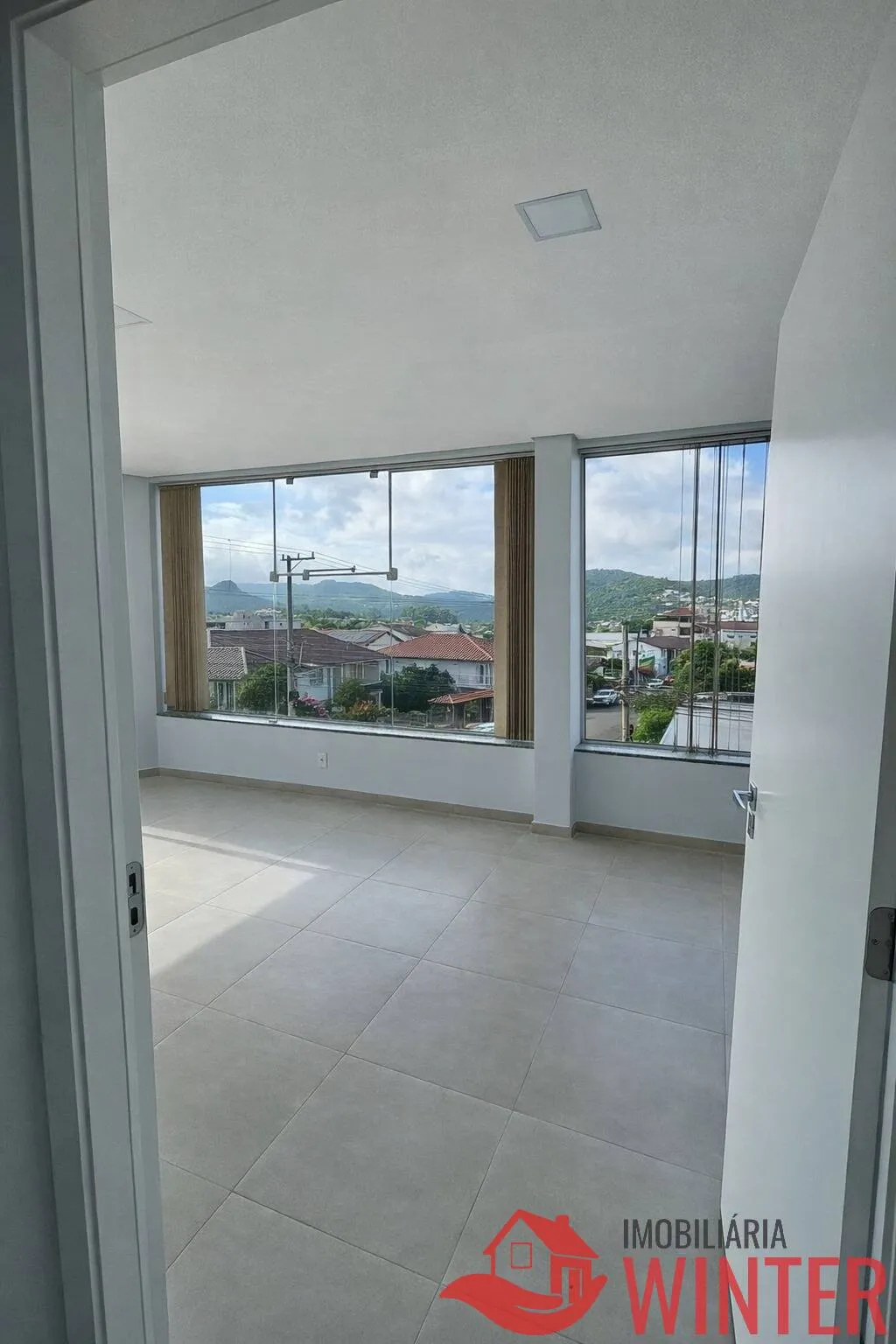Imagem Sala comercial com 57m² no centro de Feliz.