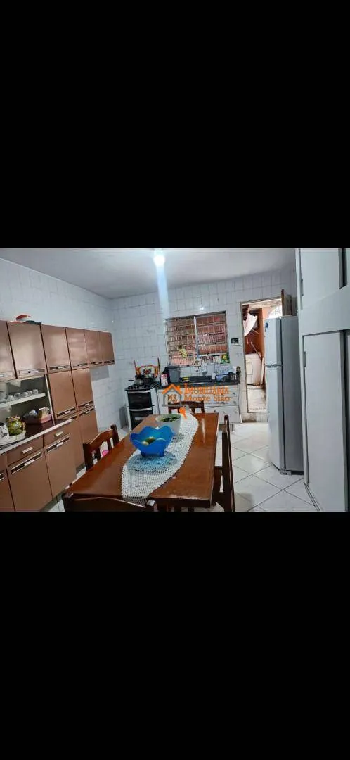 Imagem Sobrado com 3 dormitórios à venda, 250 m² por R$ 585.000,00 - Jardim Presidente Dutra - Guarulhos/SP