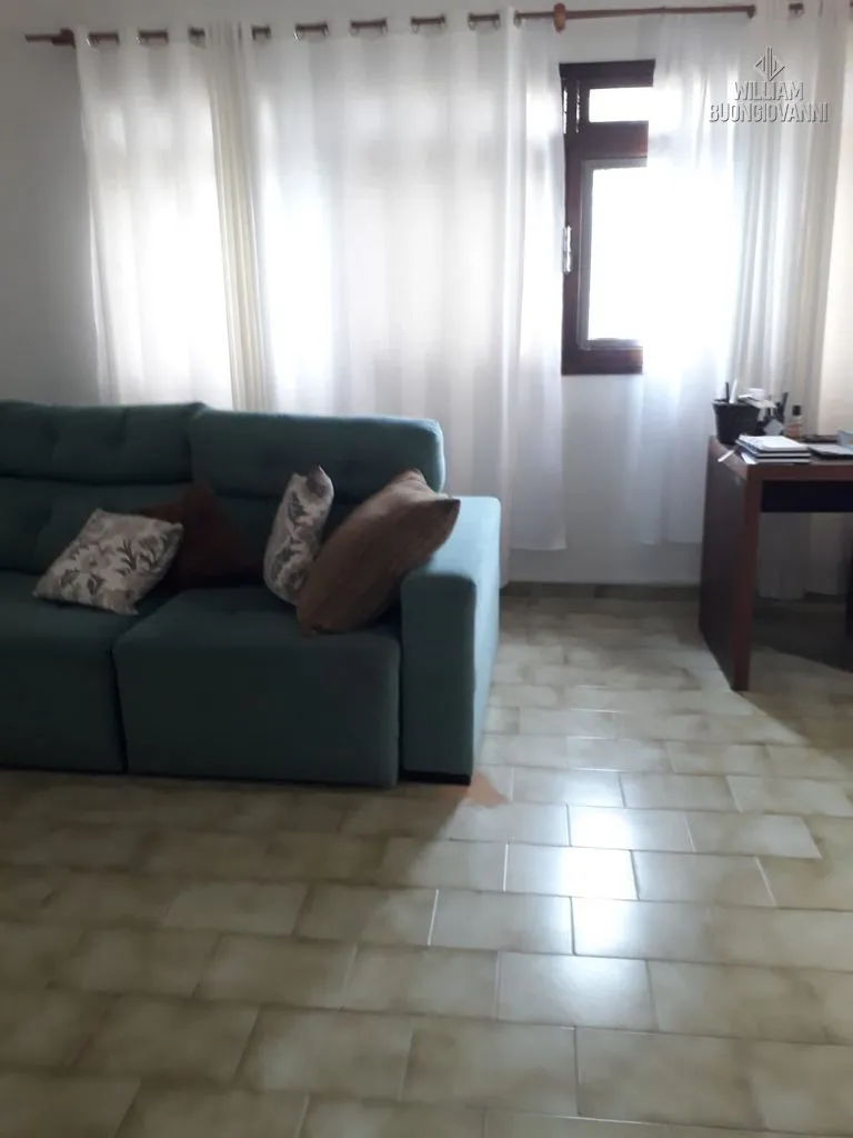Imagem Casa Térrea Individual, 2 Quartos com Piscina Edícula com mais 2 suítes