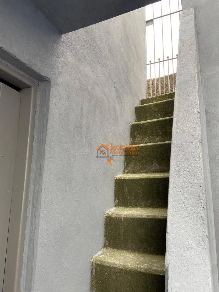 Imagem Sobrado com 5 dormitórios à venda, 237 m² por R$ 290.000,00 - Jardim Arapongas - Guarulhos/SP