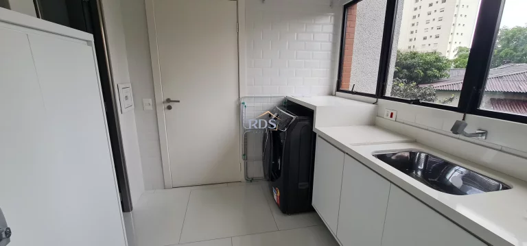 Imagem Vende lindo apartamento de 165m² porteira fechada na Vila Andrade.