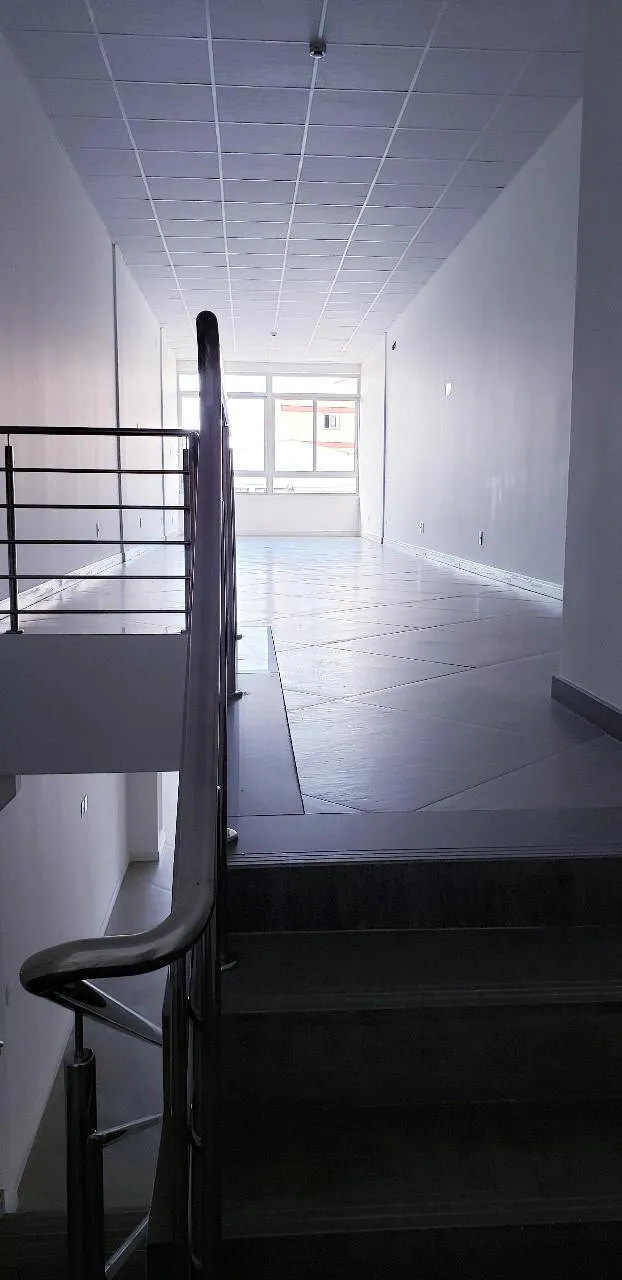 Imagem Sala comercial à venda em Torres, Centro, 128m2