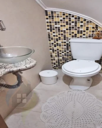 Imagem Sobrado de 3 dorms, 3 banheiros e 2 vagas, com 175m², em Vila Florida, São Bernardo do Campo