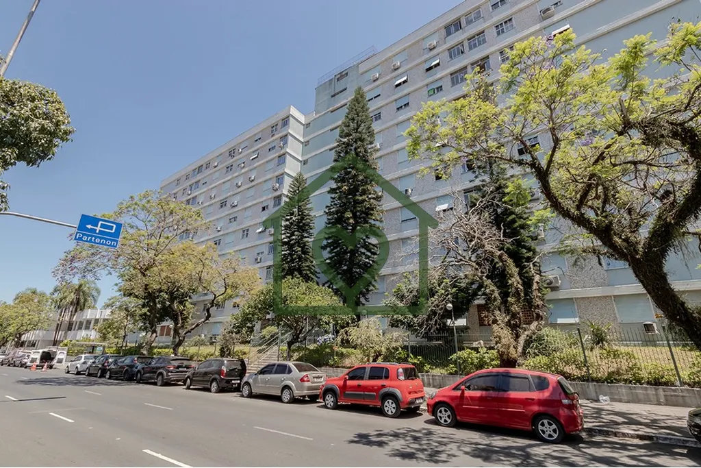 Descubra o seu novo lar em Porto Alegre, RS! Este charmoso apartamento localizado na Av. Princesa Is...