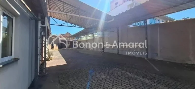 Imagem Apresentamos uma excelente oportunidade para o seu negócio em uma localização privilegiada, com f...