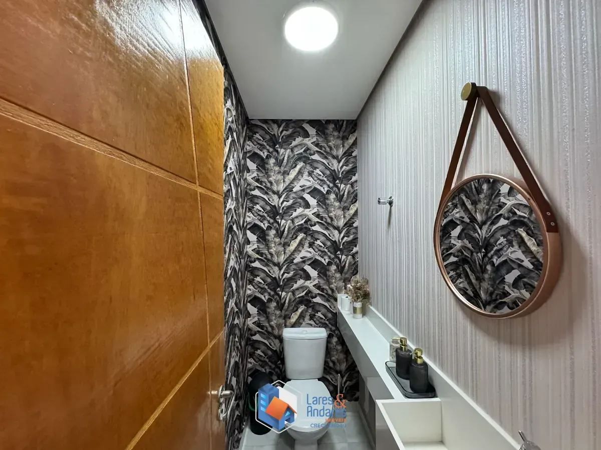 Imagem Sobrado para venda em Penha de França com 3 quartos, sendo 1 suíte, 15,715m²