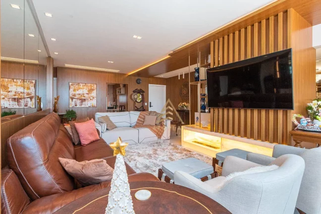Imagem Apartamento com 4 dormitórios à venda, 190 m² por R$ 7.500.000,00 - Pioneiros - Balneário Camboriú/SC