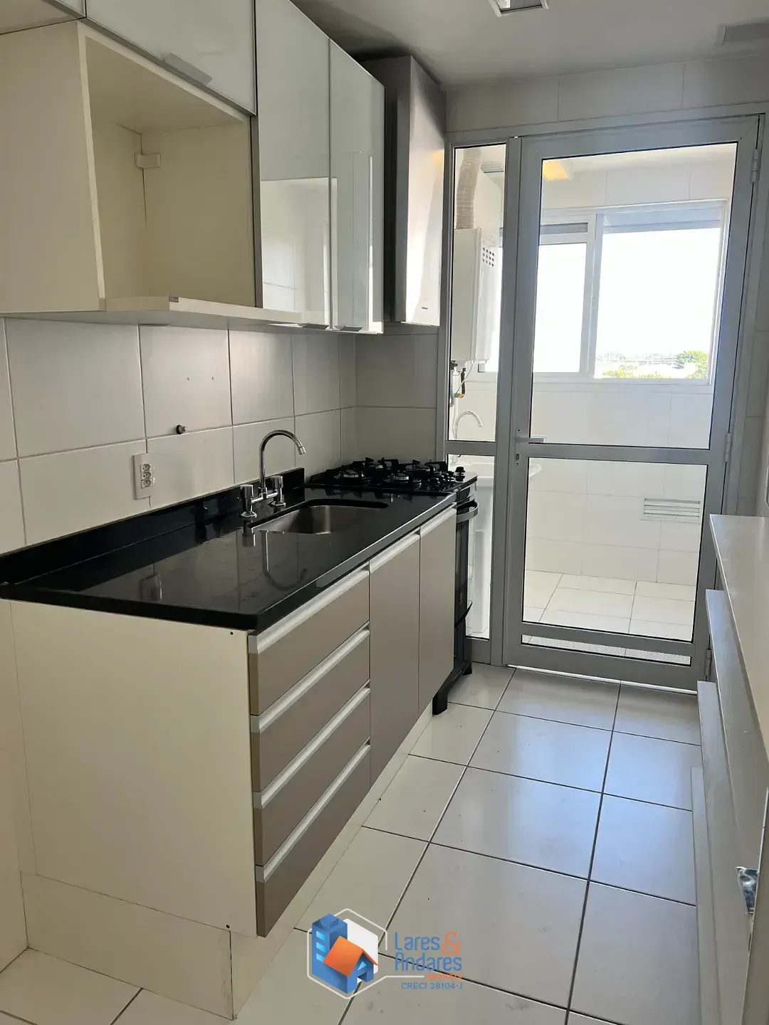 Imagem Apartamento para venda em Vila Anastácio com 2 quartos, sendo 1 suíte, 70m²