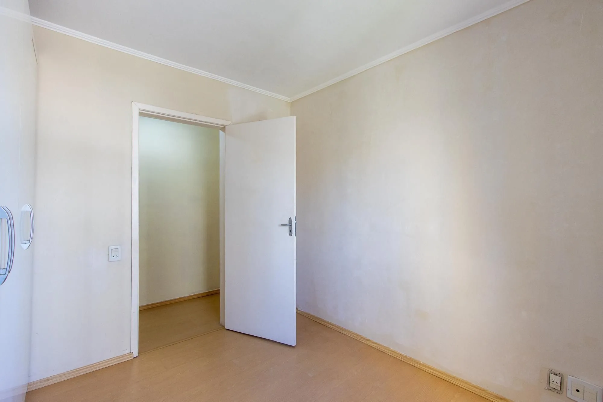 Imagem Excelente Apartamento 2 Dormitórios na Av. Wenceslau Escobar