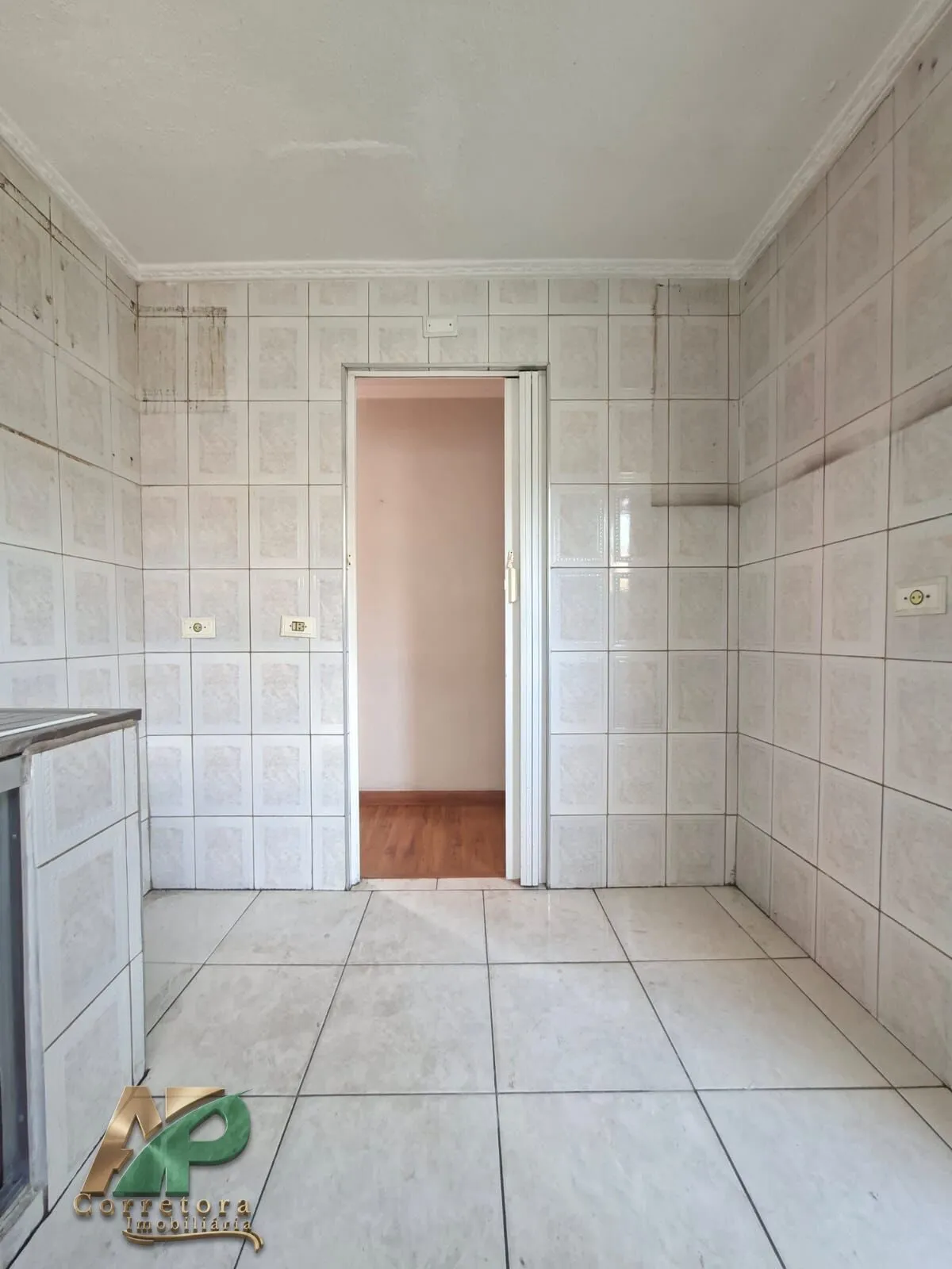 Imagem Apartamento à Venda em Taboão da Serra: 2 Dormitórios no Condomínio Vale dos Pinheiros