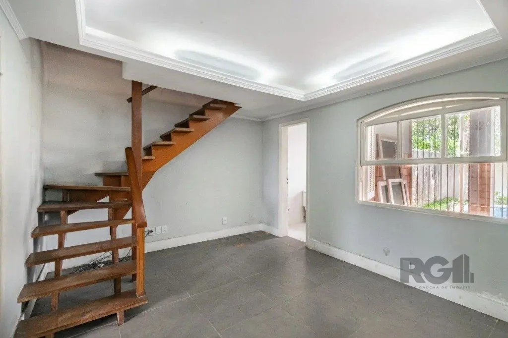 Imagem Casa com 3 dormitórios no bairro Passo das Pedras